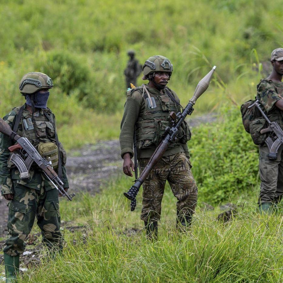 Residents and officials say rebels have seized 2 key towns in eastern Congo